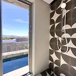 Egeo Paros Πανσιόν 4*