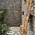 Egeo Paros Πανσιόν Aspro Chorio