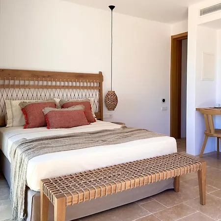 Egeo Paros Affittacamere 4*